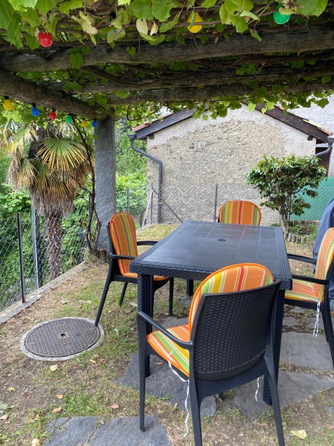 Casa Mari Apartment Bidogno Luaran gambar